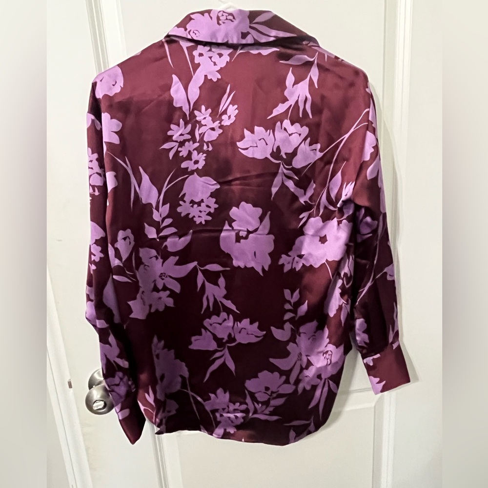 Bailey 44 silky purple print button up blouse NWT - Picture 2 of 4